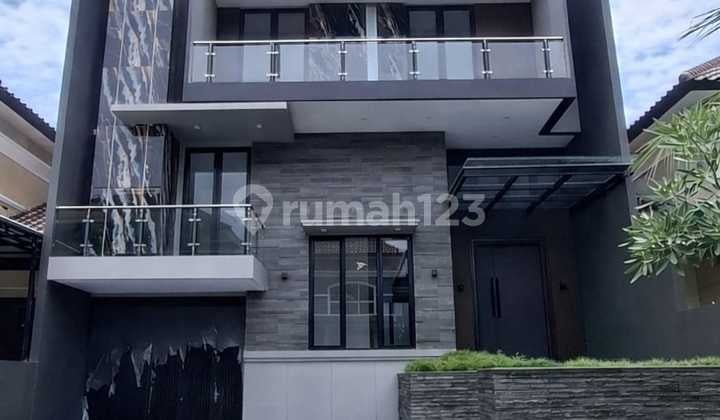 Rumah, 2 Lantai, HGB, di Lakarsantri : Rumah Mewah Citraland Fullerton - Lakarsantri Surabaya - Luas 210 M2