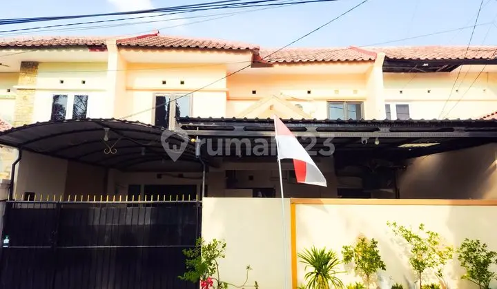 Luas Tanah 153 M2!! Dijual Rumah Besar di Perumahan Babatan Pilang - Wiyung - 2 Lantai Dekat Ciputra Vittorio
