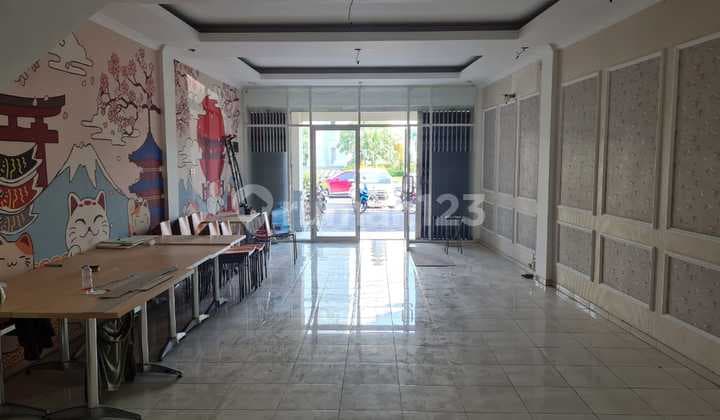Rental Shophouse at Paris Junction, Bukit Mas Wiyung, West Surabaya, Surabaya City.