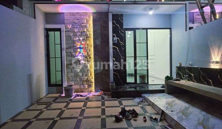 Rumah Dijual di Sambiroto Sambikerep Citraland Surabaya