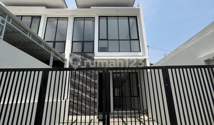 Rumah Rungkut Surabaya Timur Lokasi Strategis Raya Merr