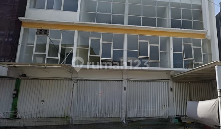 Dijual / Sewa 3 Ruko Jalan Embong Kemiri Surabaya (Samping Jalan Embong Cerme)