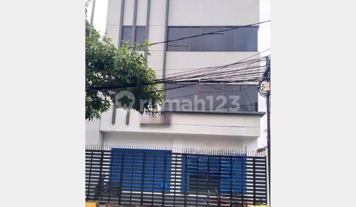 DISEWAKAN GEDUNG 4 LANTAI NOL JALAN RAYA KEDUNGDORO SURABAYA PUSAT