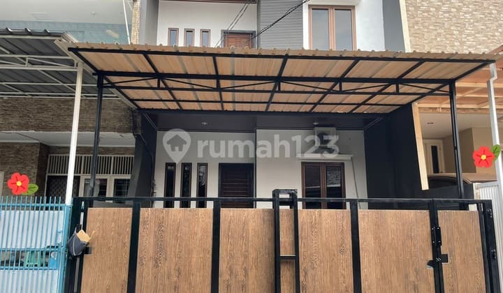 Mengapa Harus Beli Rumah Ini? Termasuk Daerah Tinggi Di Kelapa Gading, Harga Masih Bisa Nego, Semi Furnished
