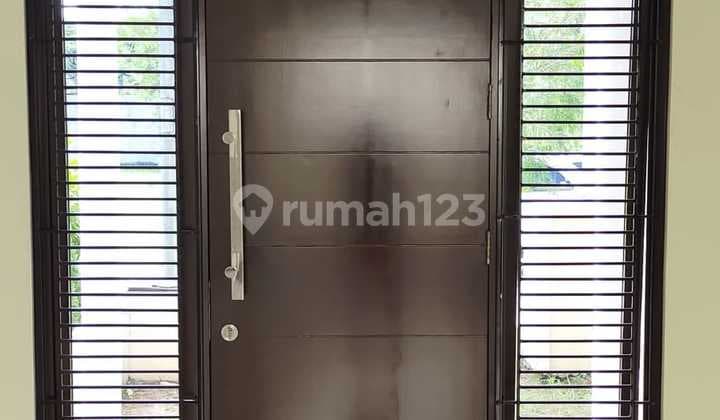 Rumah Mewah Dekat Sportclub Dan Fasilitas Kota Harapan Indah