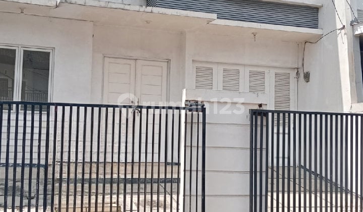 Rumah 2 Lantai Di Taman Alfa Indah Jakarta R2260