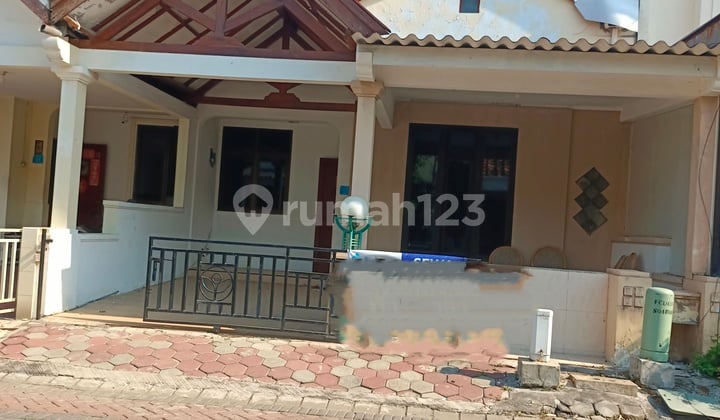 Rumah Aman. Tenang Dan Asti
