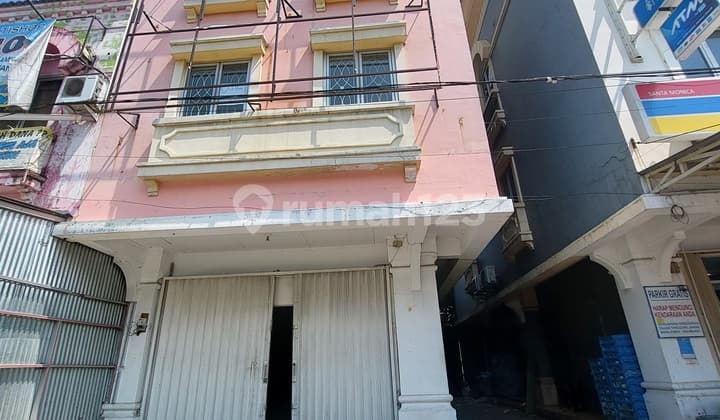 Whoever is Quick Gets It. For Sale Quick and Cheap. Santa Monica Shop House in Gading Serpong.