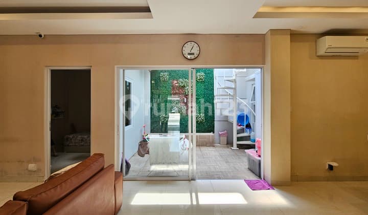 Dijual Rumah Rapi Siap Huni Serenade Gading Serpong Full Furnish