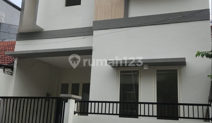 Jual Rumah Baru 2 Lantai Siap Huni SHM Griya Asri Pakuwon City