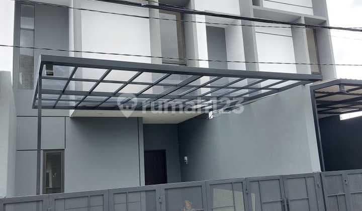 Jual Rumah Baru 2 Lantai Strategis SHM Kalikepiting Tambaksari