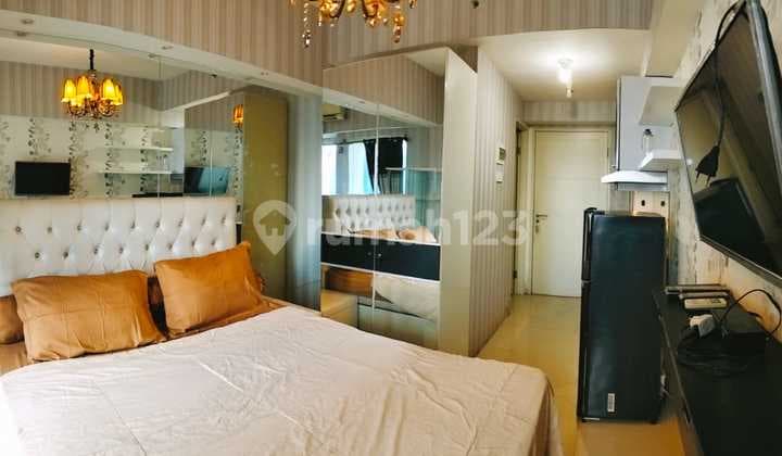 Rent a Luxury Fully Furnished Tanglin Studio Apartment at Pakuwon Mall