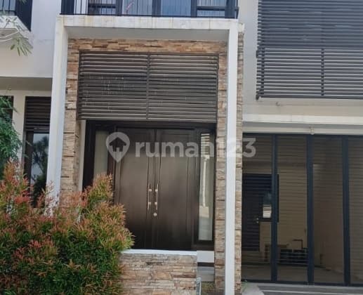 Sewa Rumah Terawat Siap Huni Strategis Kertajaya Indah, Sukolilo