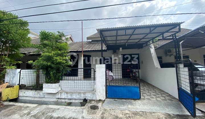 Sewa Rumah Nginden Intan 1,5 Lantai Strategis Siap Huni Surabaya