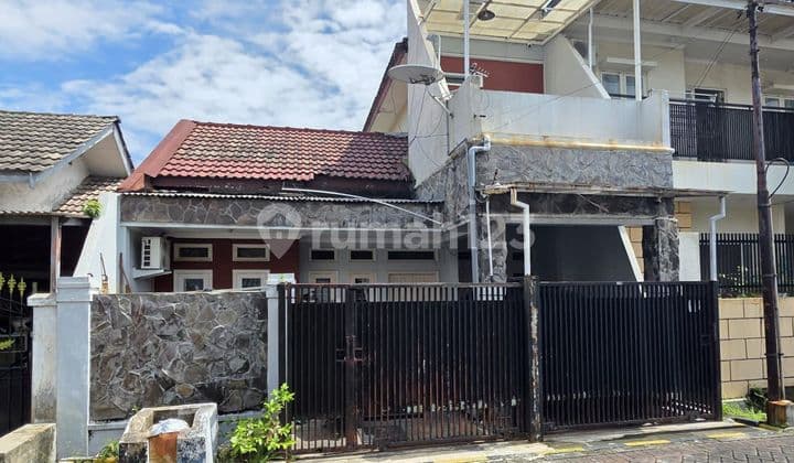 Jual Rumah 1,5 Lantai Rungkut Mapan Bagus Minimalis Siap Huni Sby