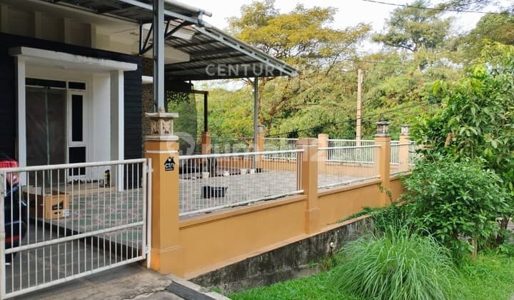 Rumah Semi Furnished di Bukit Golf Riverside Cibubur Bogor