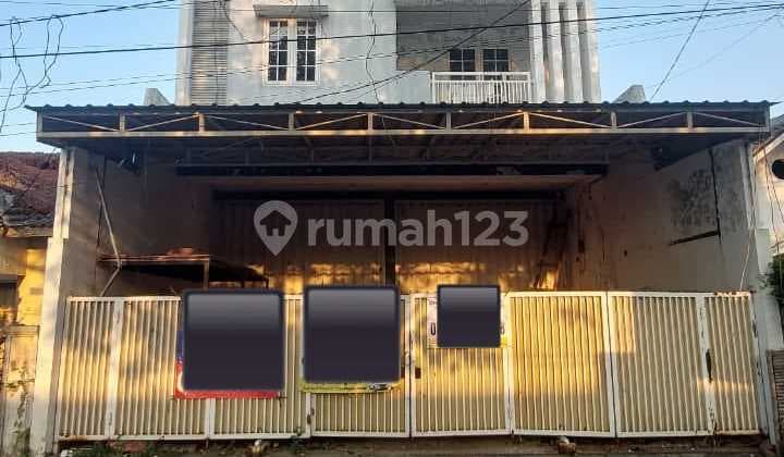 Rumah 2 Lantai Siap Huni Dekat Alun-alun Kota Sidoarjo