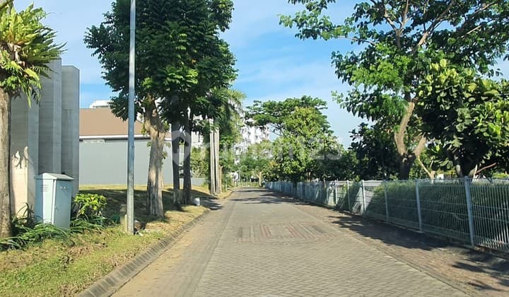 Dijual Tanah Kavling Golf & Danau View di Graha Famili Surabaya Barat