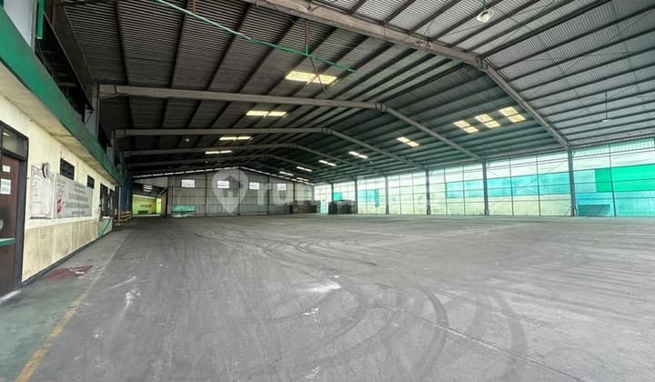 Ex Beverage Packaging Factory Warehouse Ready to Use in Driyorejo