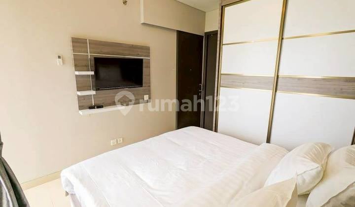 For sale beautiful fully furnished apartment, just bring your suitcase.