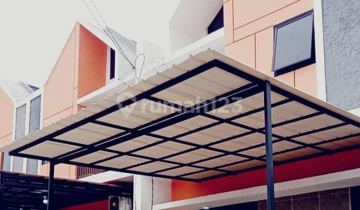 Dijual Rumah 2 Lantai Dalam Cluster Anti Banjir