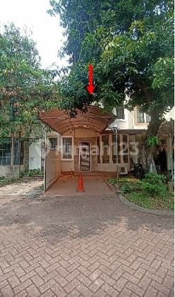 Beautiful 2-Story House in New Britania Garden Cluster, Tangerang