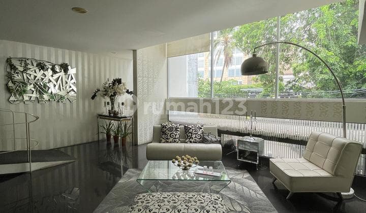 Disewakan Ruko 3,5 Lantai di Tanah Abang, Lokasi Dekat Bundaran Hi