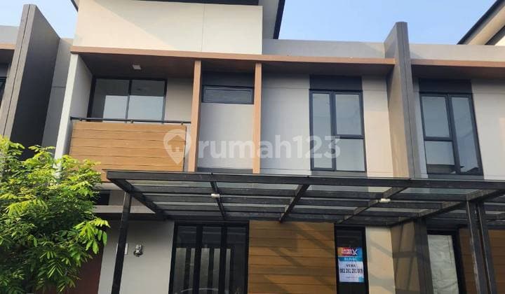 DIJUAL RUMAH 4+1 KAMAR TANAH 117 DI MULBERRY RESIDENCE SUMMARECON BEKASI