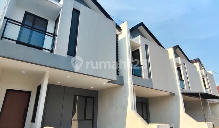 For Sale New Ready-to-Occupy 3+1 Bedroom House on 75 Land at Galaxy Bekasi