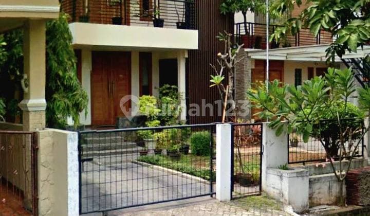 Dijual Rumah Mewah Ada Swimpool 8 Kamar Di Kemang Pratama - Bekasi (tw)