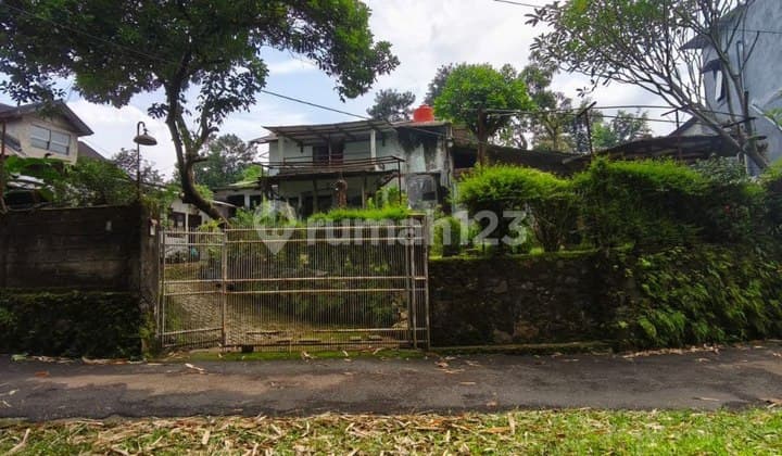 Dijual Rumah Hitung Tanah 664M² Dekat Ul Depok