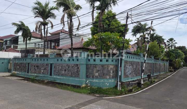 Rumah Hook Gaharu Cilandak Jakarta Selatan