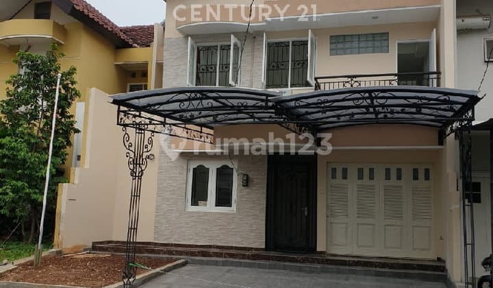 Beautiful Well-Maintained House Ready to Occupy in Dago Lippo Cimahi Cluster