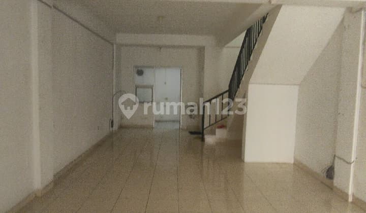 Ruko 2 Lantai Siap Pakai Lokasi Strategis Di Lippo Cikarang