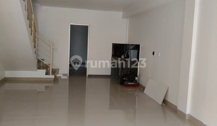 Ruko 2 Lantai Di Magnetika Lippo Cikarang. Kondisi Bersih Rapi