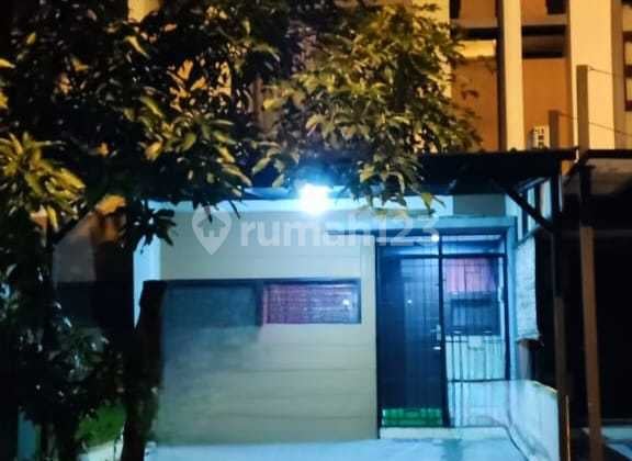 Rumah Minimalis Di.lippo Cikarang , 2.lantai Dijual Cepat