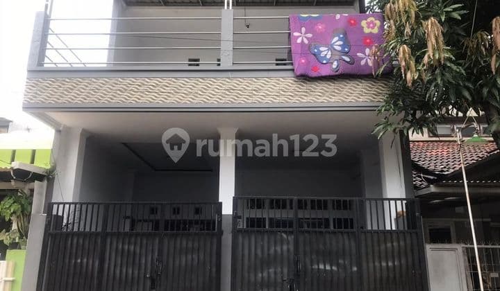 Rumah Bagus 2.5 Lantai Siap Huni Di Jl Anoa Jababeka, Cikarang