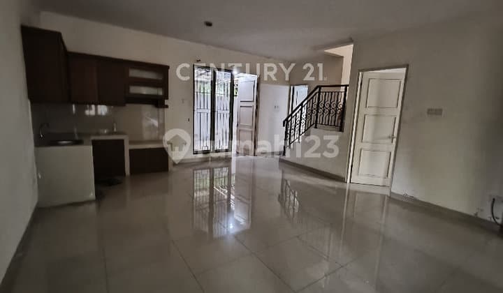 Rumah 2 Lantai Bagus Siap Huni di Cluster Ambrosia Lippo Cikarang