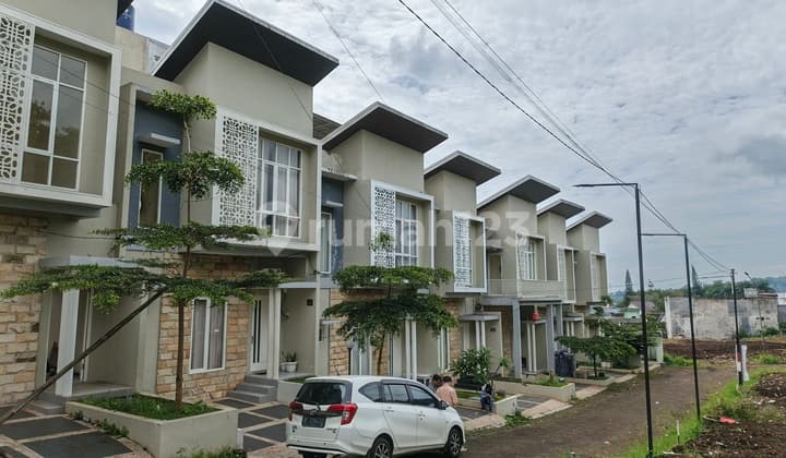 Jual Villa 3 Menit Bns Batu Bonus Full Furnish dan Management