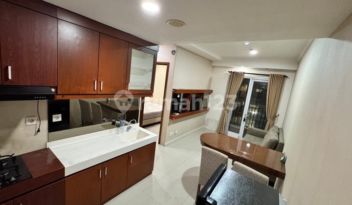 Amazing 2 Kamar Tidur Lantai 10 Di Signature Park Grande