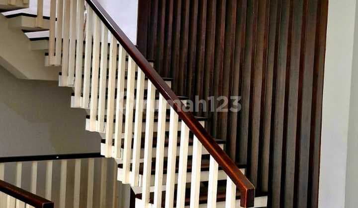 Rumah 2 Lantai Dijatipadang,jarang Ada