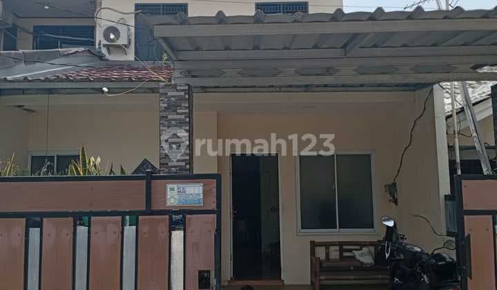 Rumah Bagus 2 Lantai Taman Dadap Indah
