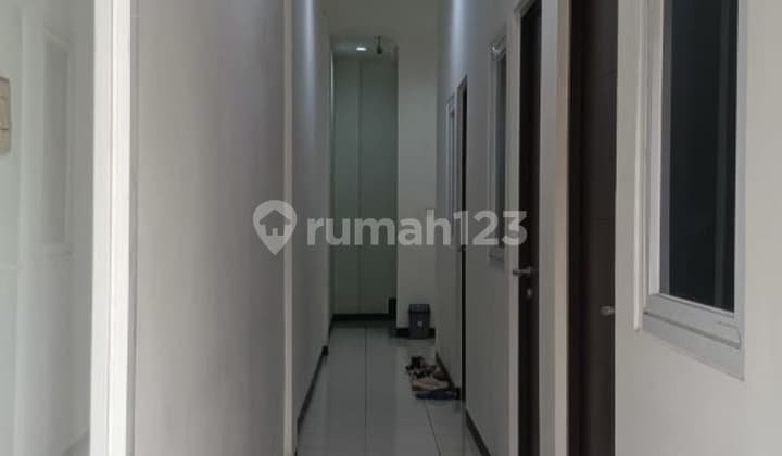 Rumah Kost 3 Lantai Lokasi Strategis Kebon Jeruk