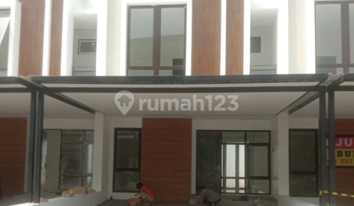 New Metland Puri House Beautiful House New Metland Puri House Beautiful House