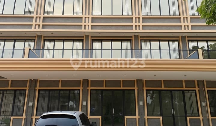 New Korean Ruko in Green Lake City