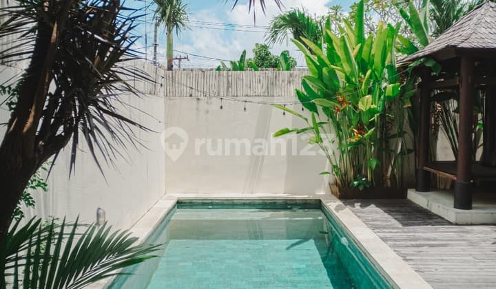 Minimalist Design, Villa, Near Shopping Center, Private Swimming Pool Available