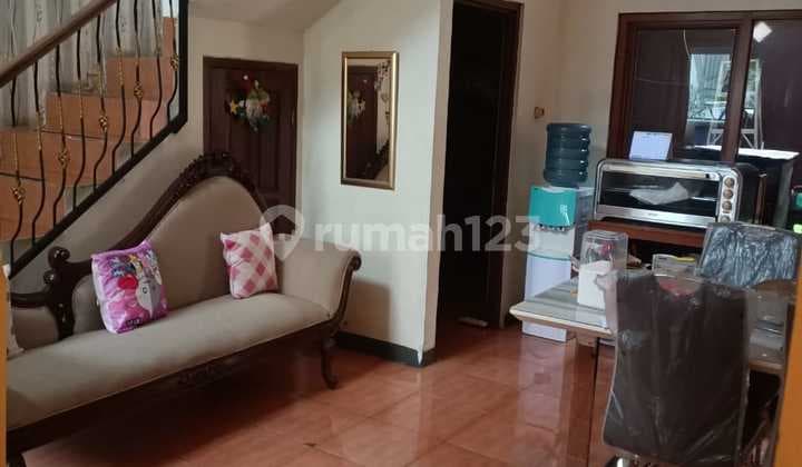 Rumah Murah Bagus 2 Lantai Luas di Komplek Polri Lembah Nagrak