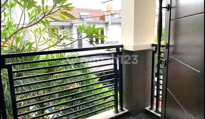 Hunian Mewah Dekat Al Azhsr Rawamangun Luas 250M SHM