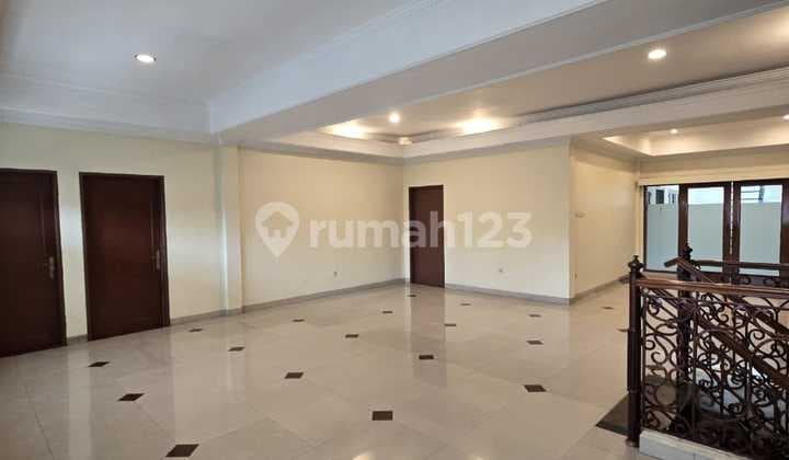 500M House in Tebet Near Complete Culinary 5 Minutes to Casablanca