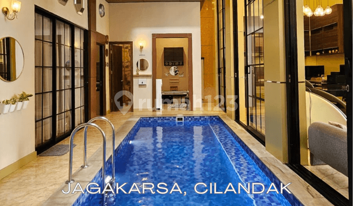 Rumah Full-Furnished Plus Private Pool Jagakarsa, Cilandak - SHM